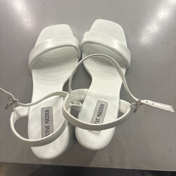 Steve Madden White Heels - Picture 4 of 5